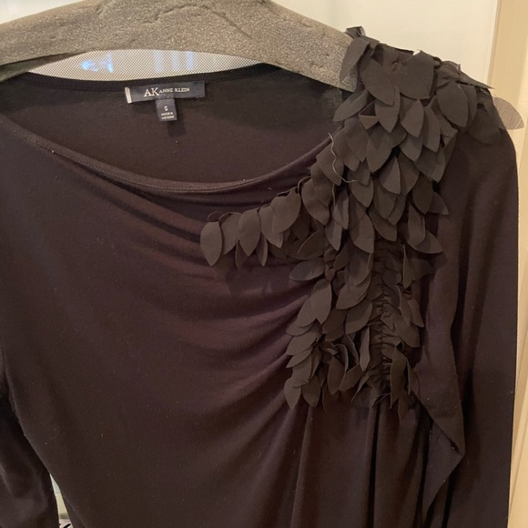 Anne Klein Black Top with detail sheer on shoulder - Picture 3 of 9
